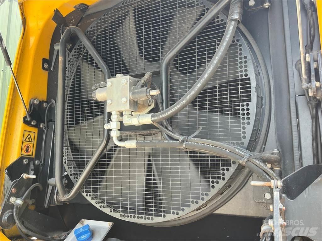 JCB 435S 農業用伸縮臂裝載機