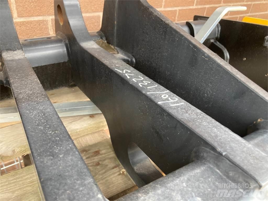 JCB Q-FIT 農業用伸縮臂裝載機