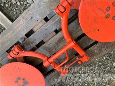 Kuhn  傳統犁