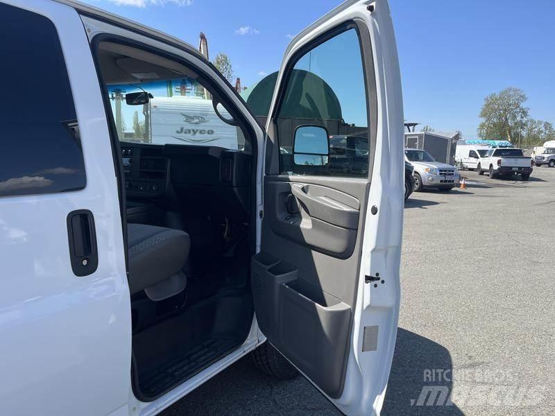 Chevrolet Express 廂式貨物運輸車