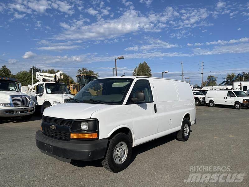 Chevrolet Express 廂式貨物運輸車