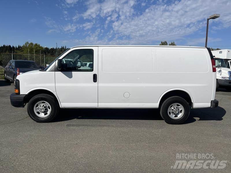 Chevrolet Express 廂式貨物運輸車