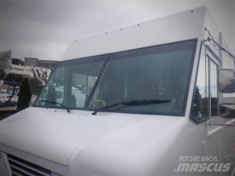 Ford E-450 廂式貨物運輸車