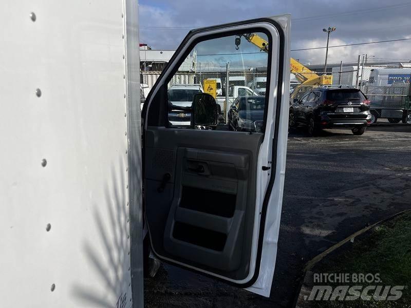 Ford Econoline 廂式貨物運輸車