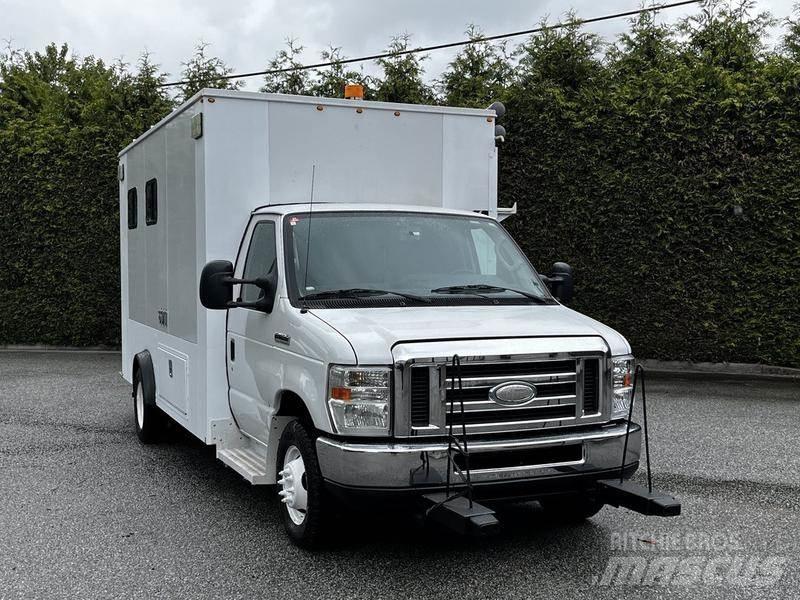 Ford Econoline 廂式貨物運輸車
