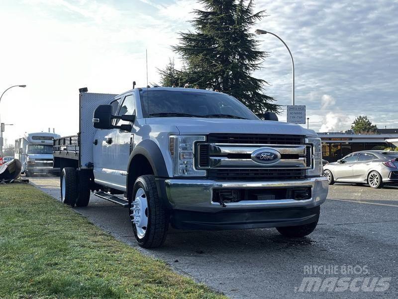 Ford F-450 SD 平板式/側卸式卡車