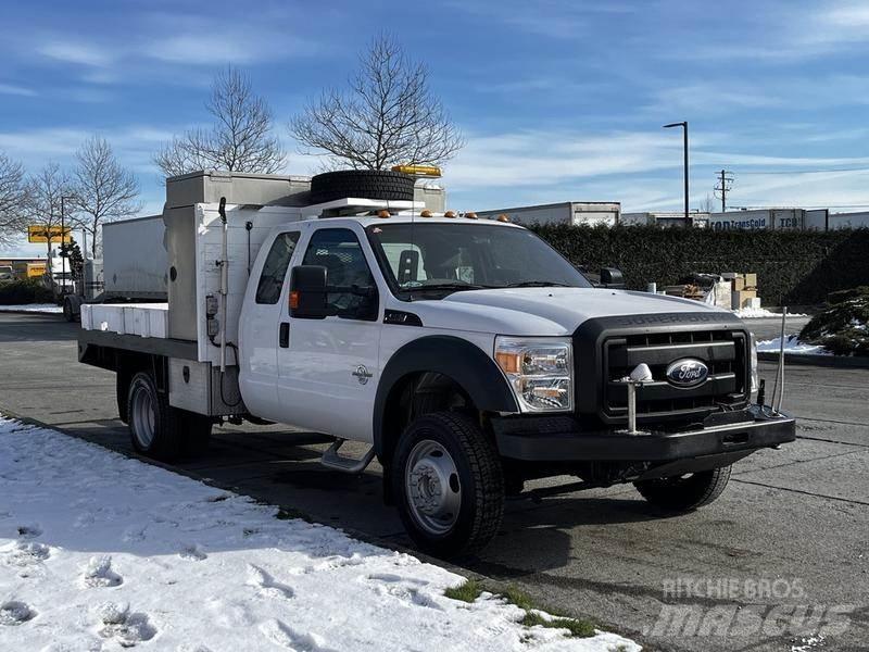 Ford F-450 SD 都市/通用型車輛