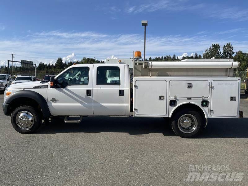 Ford F-450 SD 都市/通用型車輛