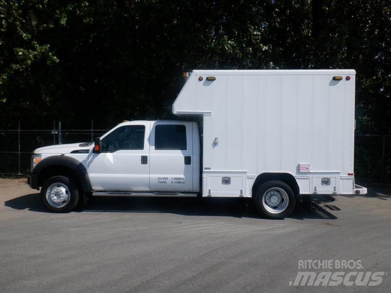 Ford F-550 都市/通用型車輛