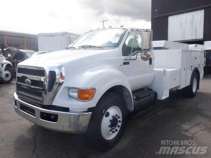 Ford F-750 都市/通用型車輛