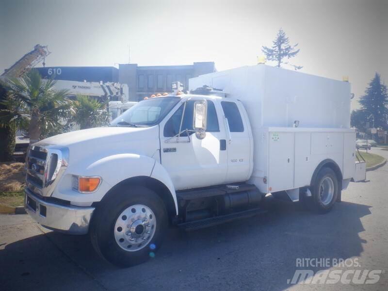 Ford F-750 都市/通用型車輛