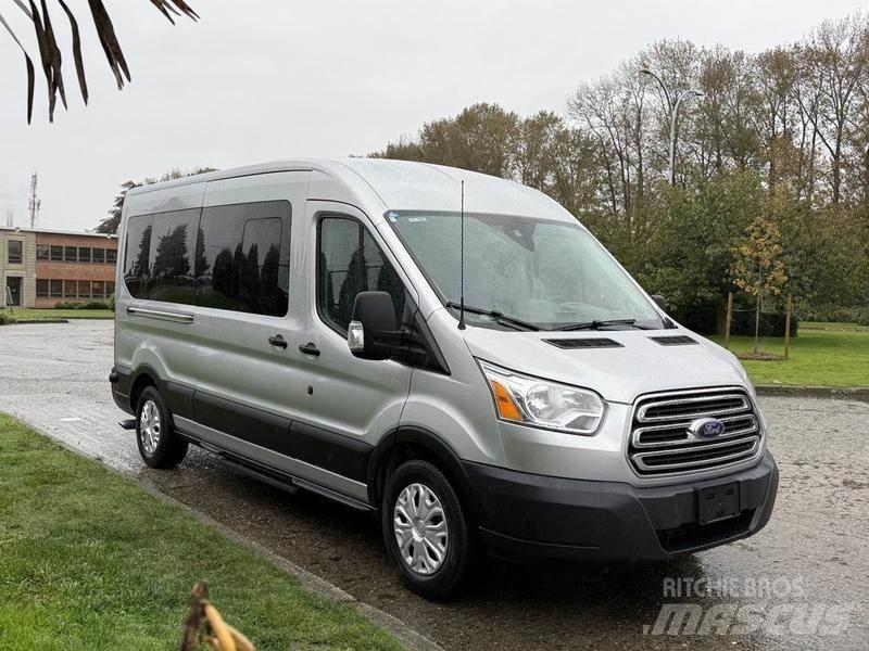 Ford Transit 汽車