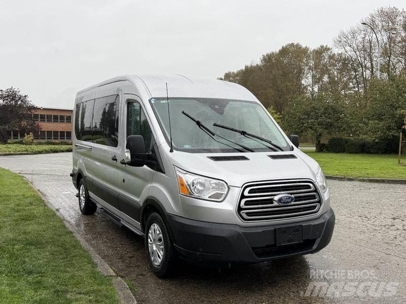 Ford Transit 汽車