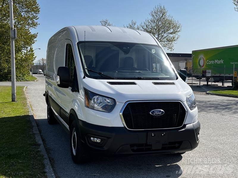Ford Transit 廂式貨物運輸車