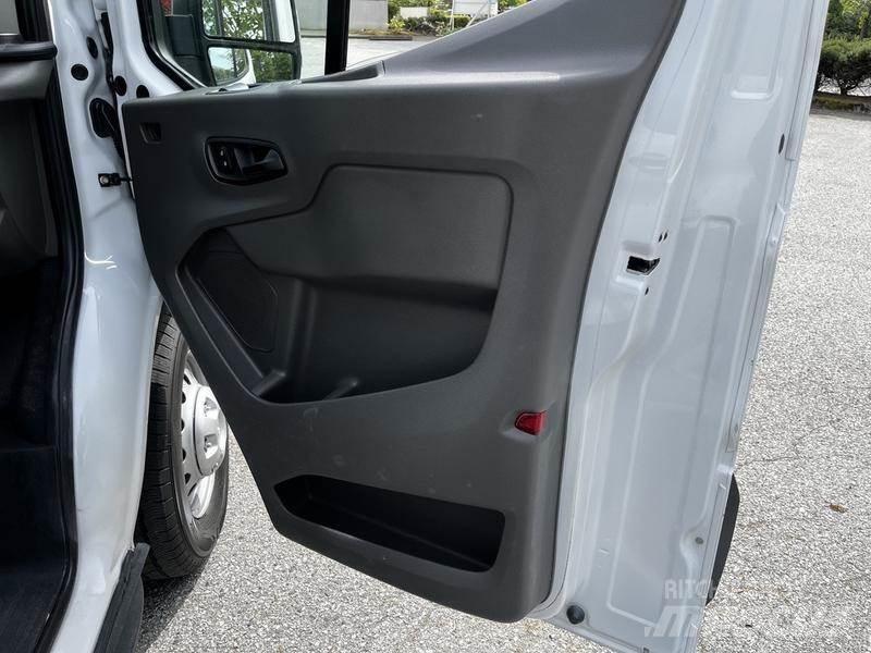 Ford Transit 汽車