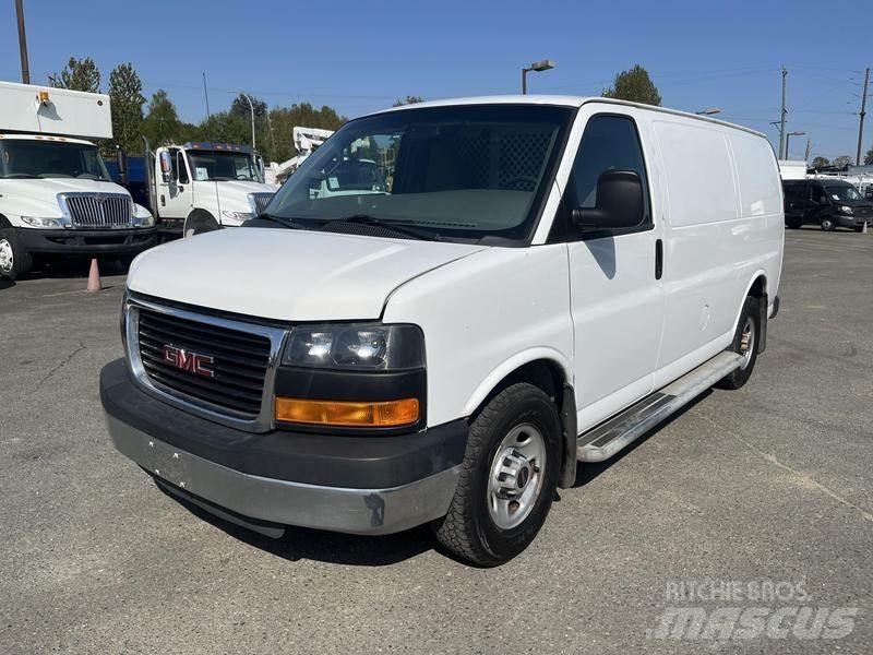 GMC Savana 廂式貨物運輸車
