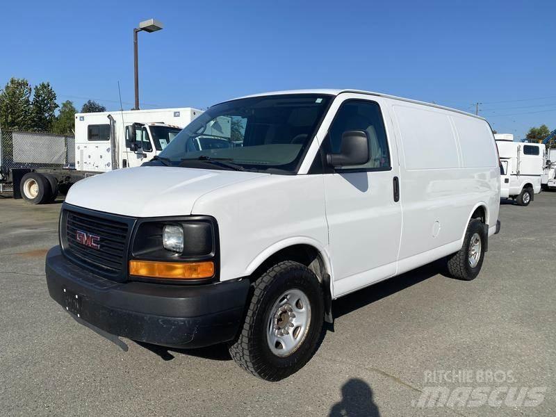 GMC Savana 廂式貨物運輸車