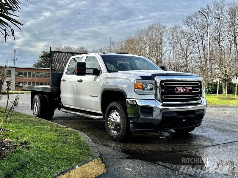 GMC Sierra 3500HD 平板式/側卸式卡車