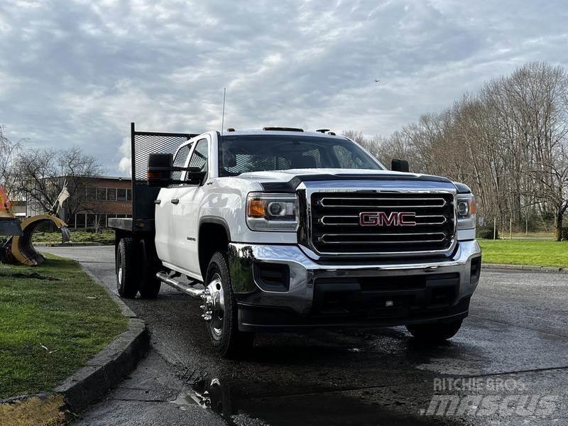 GMC Sierra 3500HD 平板式/側卸式卡車