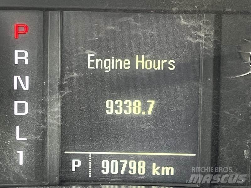 GMC Sierra 3500HD 平板式/側卸式卡車