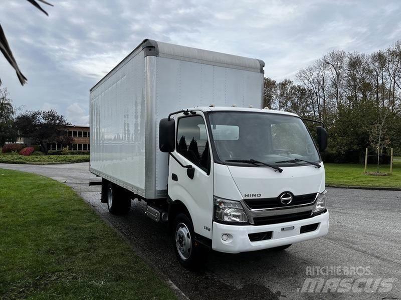 Hino 195 廂式貨物運輸車