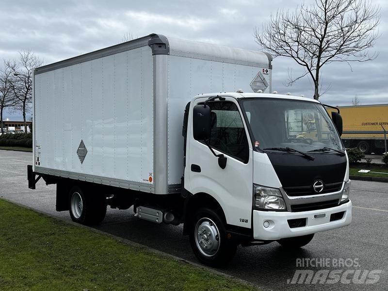 Hino 195 廂式貨物運輸車