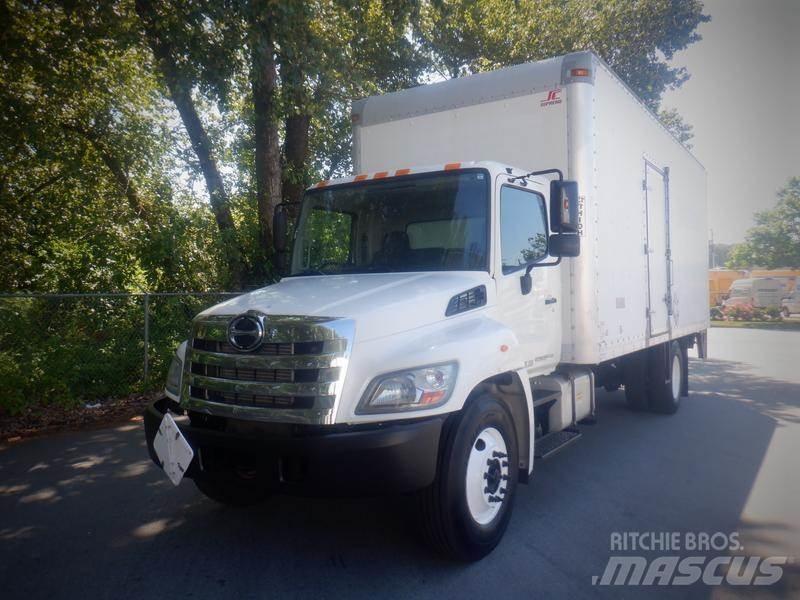 Hino 268 廂式貨物運輸車