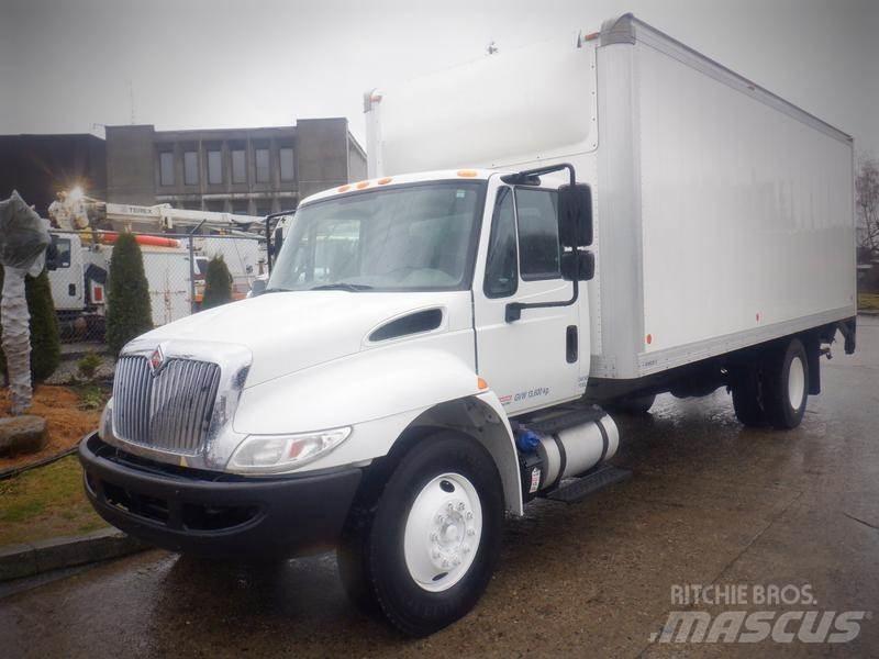 International 4300 廂式貨物運輸車