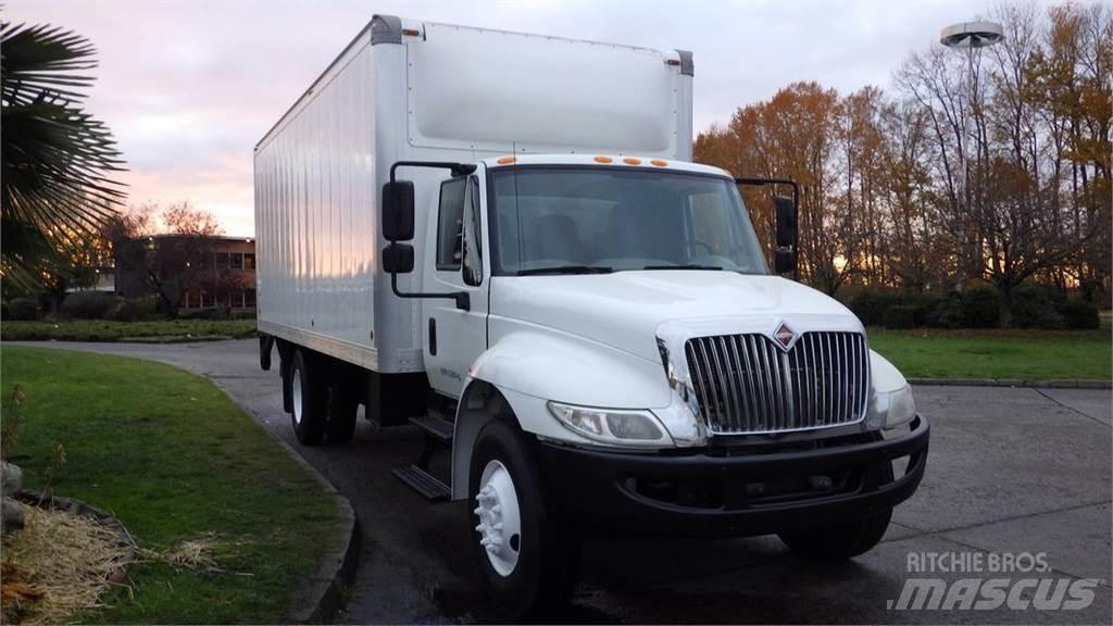 International 4300 廂式貨物運輸車