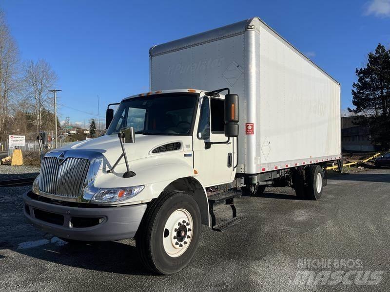International 4300 廂式貨物運輸車