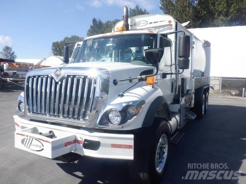 International 7400 垃圾車