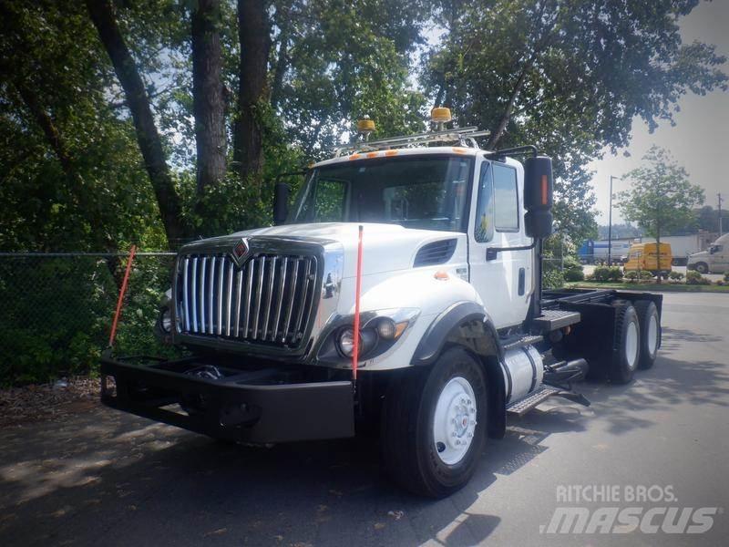 International 7400 商用底盤車