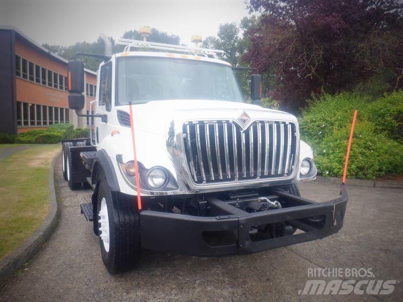 International 7400 商用底盤車