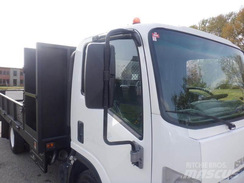 Isuzu NPR 平板式/側卸式卡車