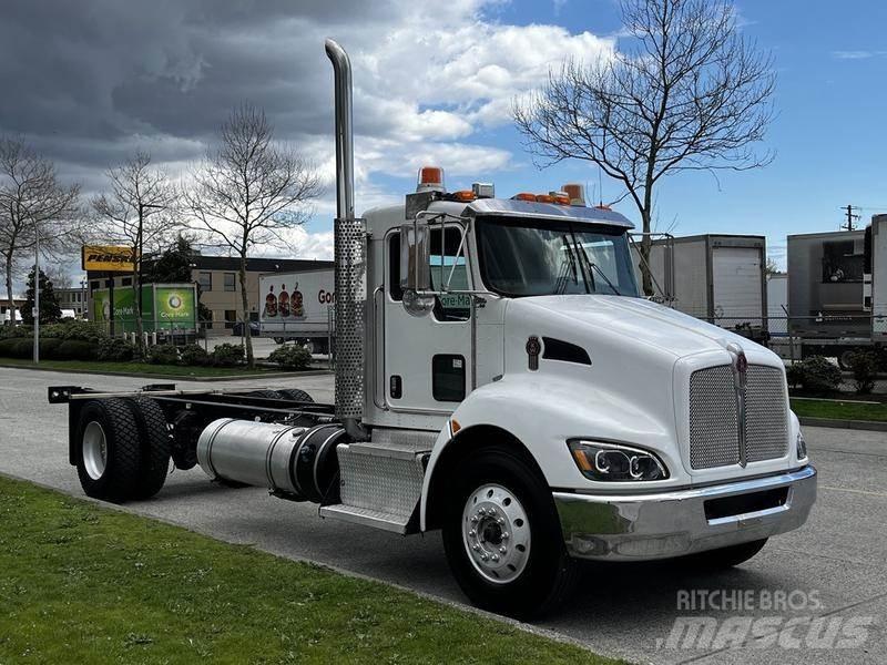 Kenworth T370 商用底盤車