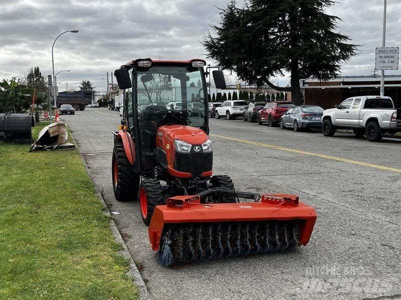 Kubota B2650 清掃車