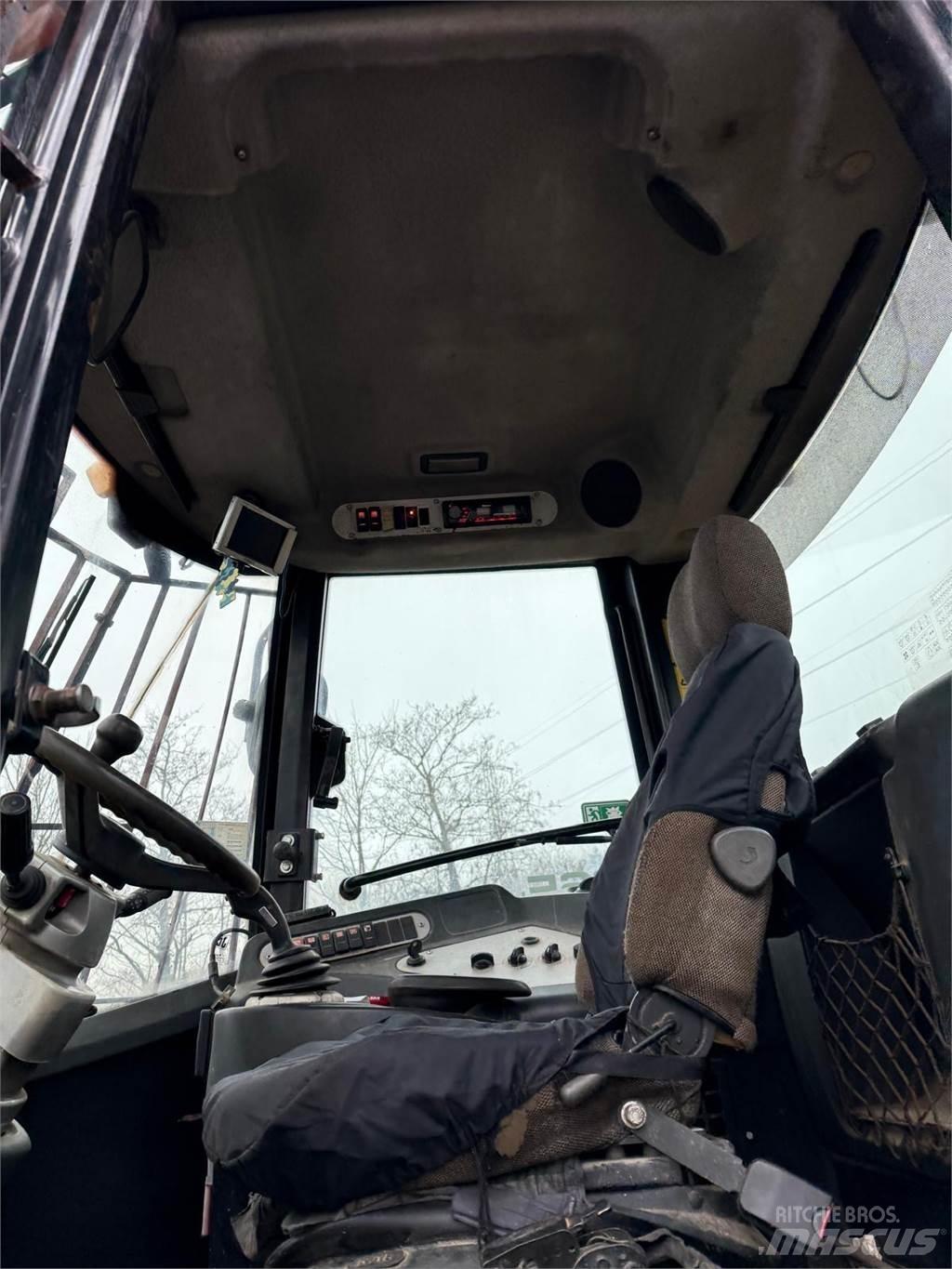 JCB 436HT 輪胎式裝載機