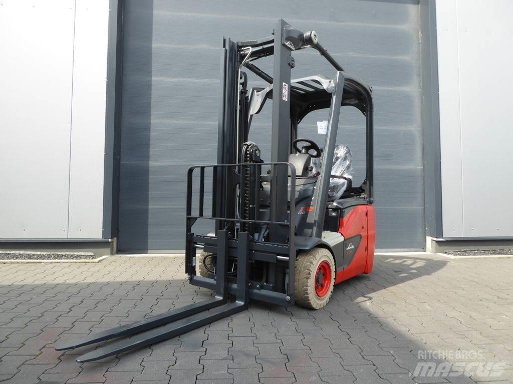 Linde E12-02 電動堆高機