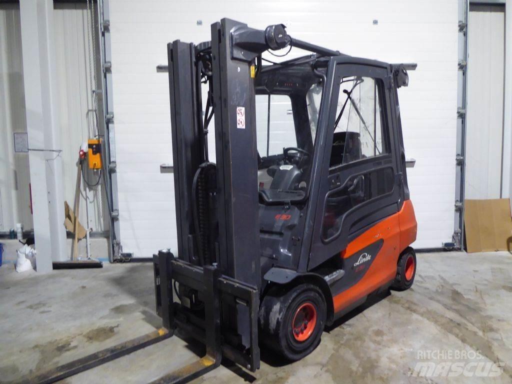Linde E30-01 電動堆高機