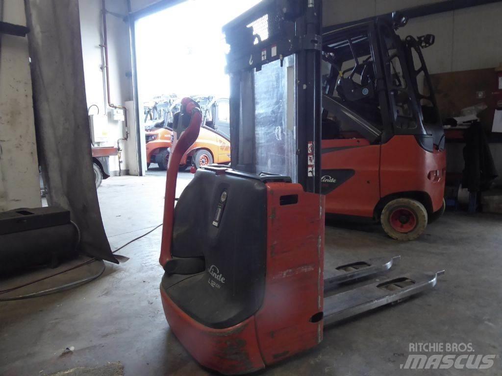 Linde L12L 行走控制式堆積機