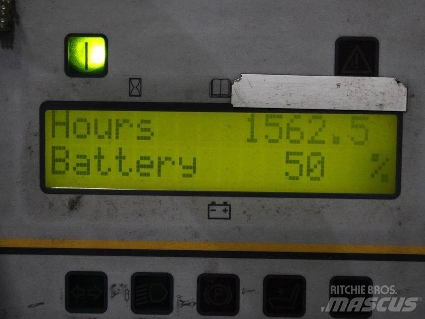 OM E 30 AC 電動堆高機