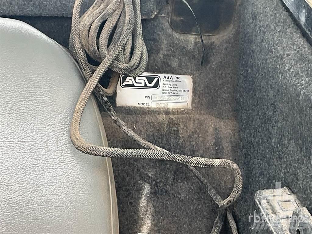 ASV RC30 滑移轉向裝載機