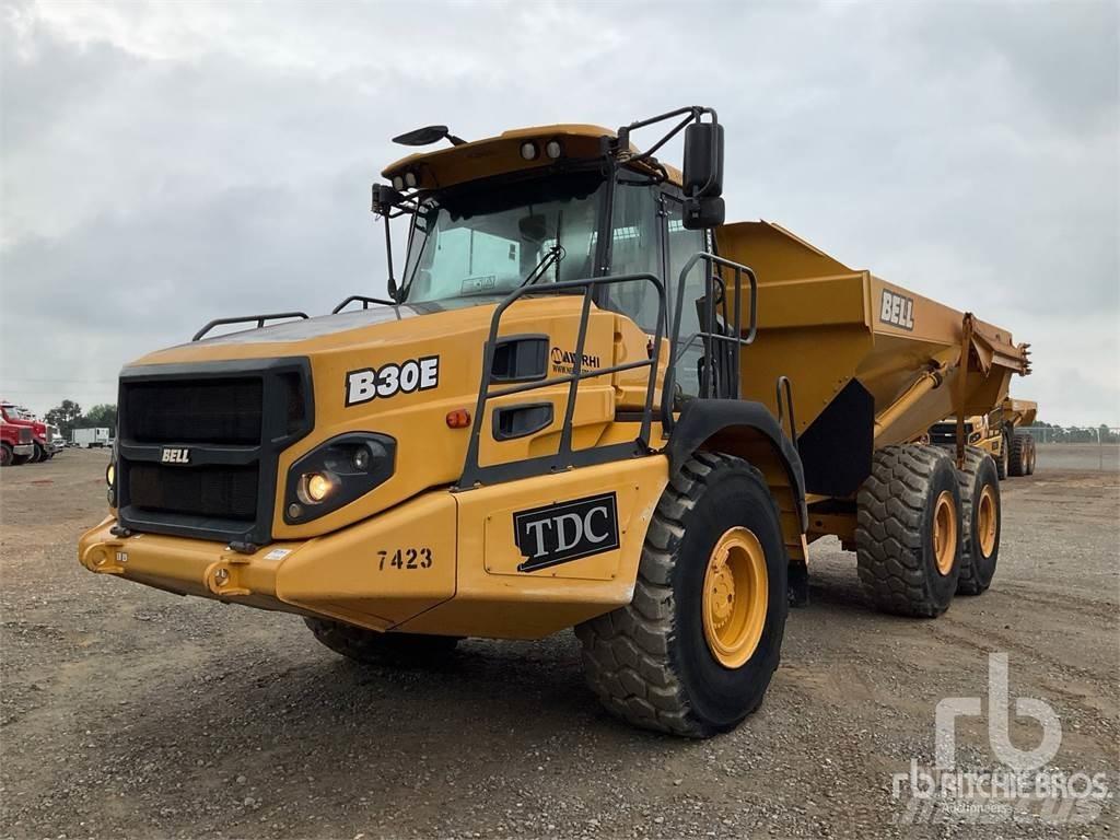 Bell B30E 鉸接式起吊車