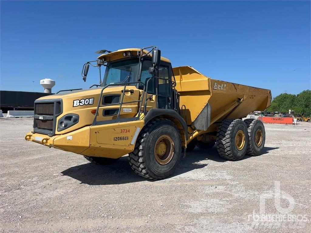 Bell B30E 鉸接式起吊車