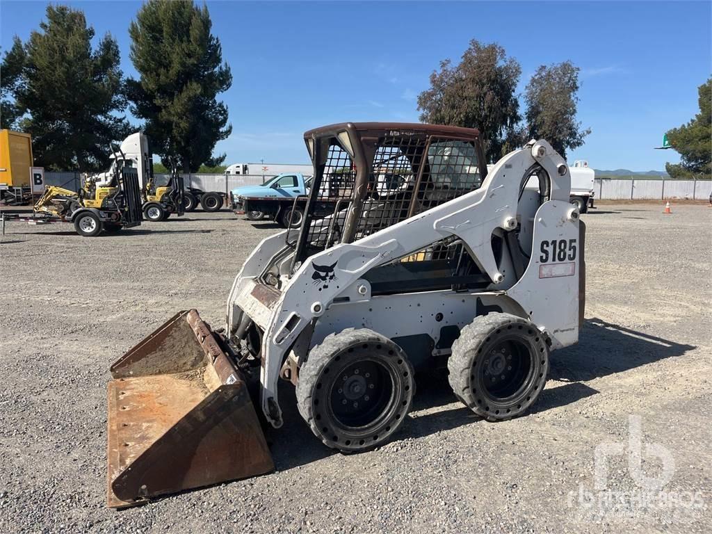 Bobcat S185 滑移轉向裝載機