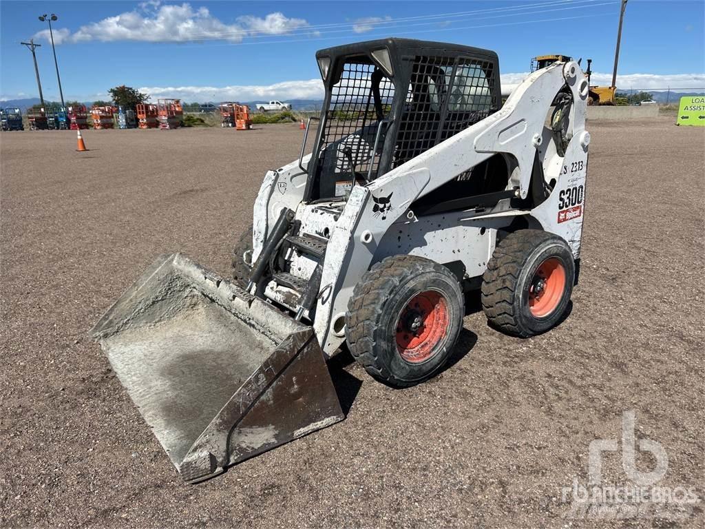 Bobcat S300 滑移轉向裝載機