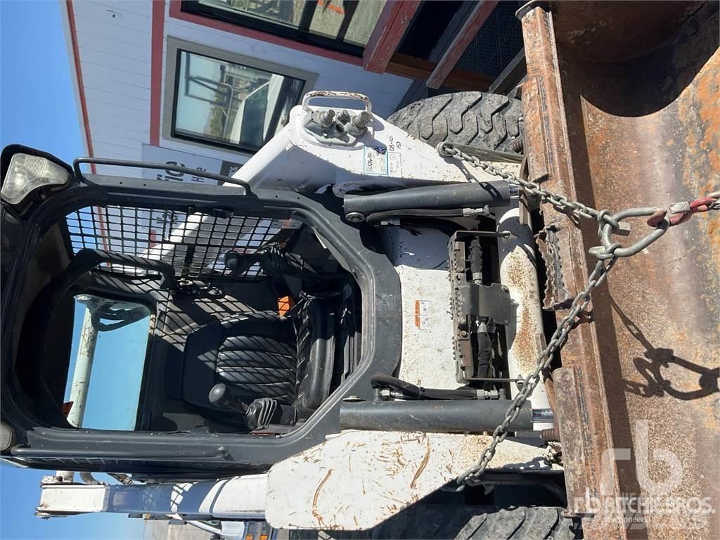 Bobcat S530 滑移轉向裝載機