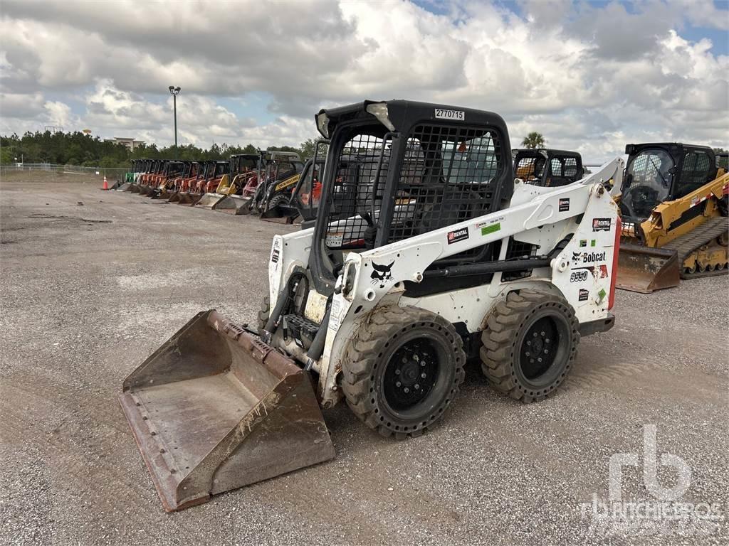 Bobcat S550 滑移轉向裝載機