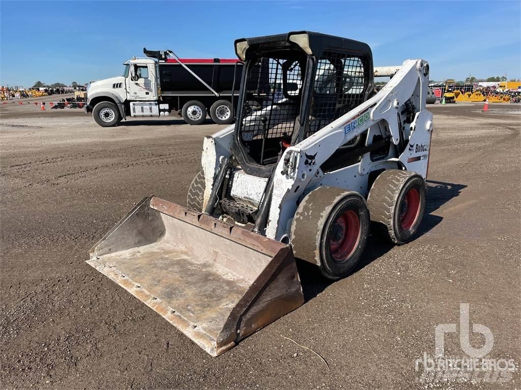 Bobcat S650 滑移轉向裝載機
