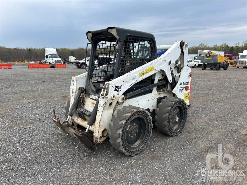 Bobcat S650 滑移轉向裝載機